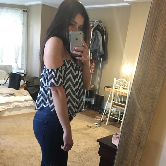 Navy and white chevron off the shoulder top - Picture 2 of 2